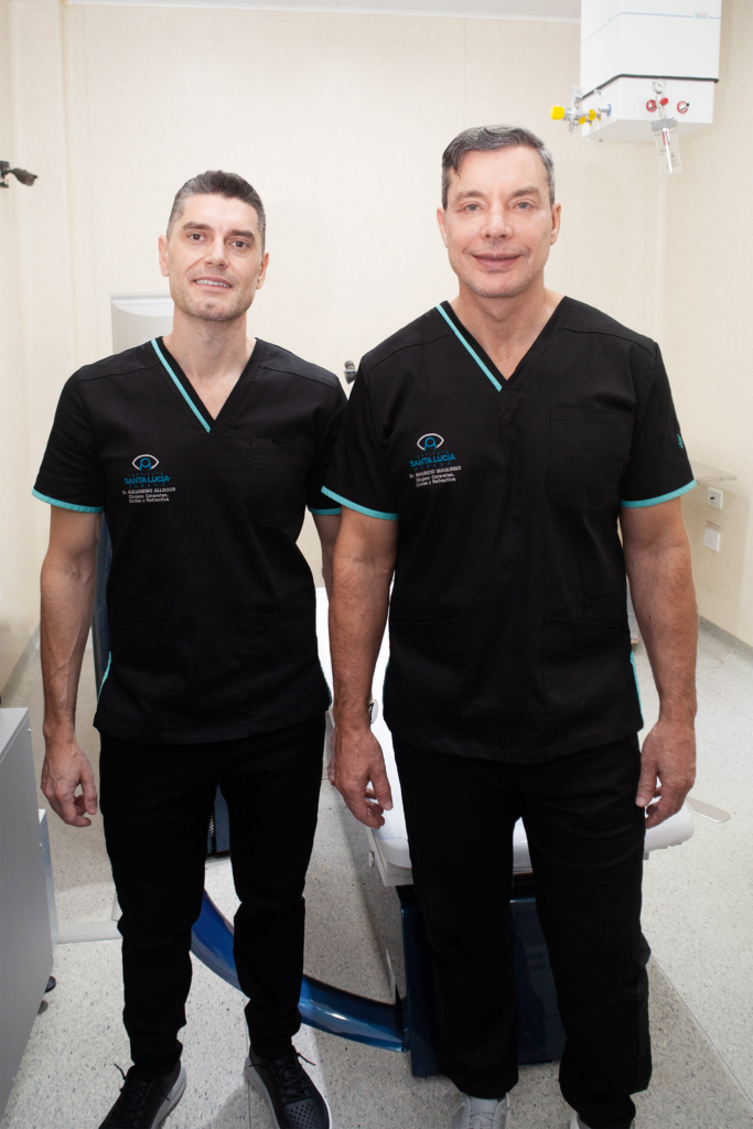 Dr. Mauricio Magurno y Dr. Alejandro Allocco – Equipo de Segmento Anterior